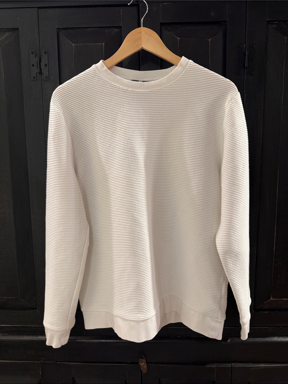 H&M White Ribbed Crewneck Sweatshirt